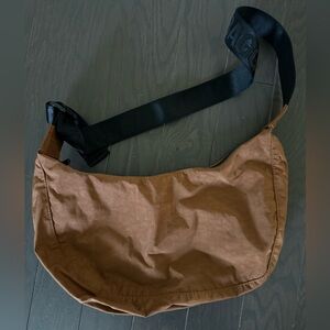 BAGGU - Brown, medium crescent